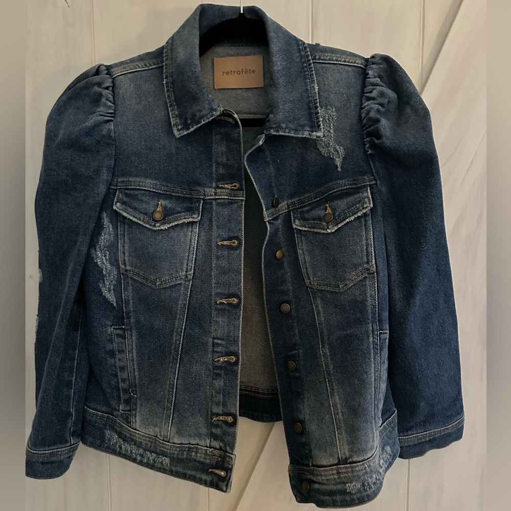 Retrofete jean jacket - size large - EUC
